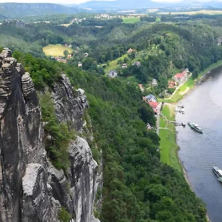 Ausflugsziele Und Wanderidylle Bei Ferieneinrichtungen Haus Am Stein, Haus 2 Holiday home *