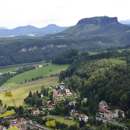 Ausflugsziele Und Wanderidylle Bei Ferieneinrichtungen Haus Am Stein, Haus 2 Holiday home